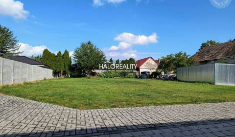 Predaj, pozemok pre rodinný dom 697 m2 Bernolákovo