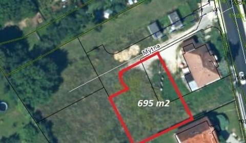 Stavebný pozemok o výmere 695 m2 v súkromnej štvrti - Stará Turá