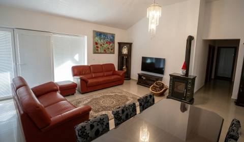 Nízkoenergetický 4-izbový rodinný dom na pozemku 901 m2 Dolná Krupá