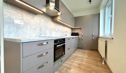 Na predaj 3 izb. byt, 86 m², Trenčín, ul. Zlatovská