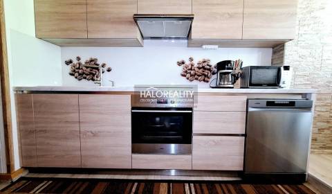 Predaj, dvojizbový byt Prievidza, Necpaly - Prievidz...