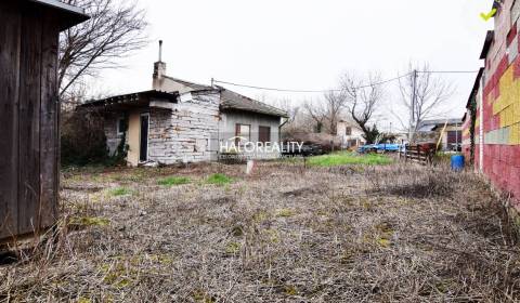 REZERVOVANÉ - Predaj, rodinný dom Bratislava Ružinov...