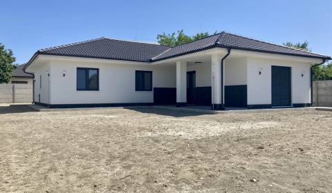 5-izbová novostavba rodinného domu, Kolárovo