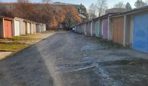 Na predaj garáž v Modre pri rybníku 20m2