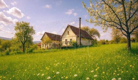 REZERVOVANÉ - Pokoj, príroda a výhľady – útulná chalúpka v srdci Podpo