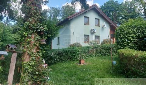 Krásna zrekonštruovaná chata v Bukovej na predaj
