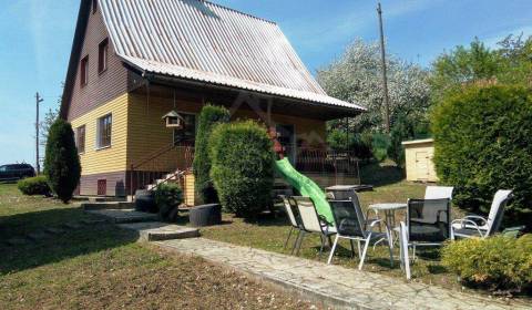 Veľká chalupa na slnečnom pozemku s jedinečným výhľadom v Bielych Karp