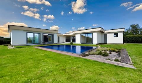 Luxusný nedostavaný RD 425m2 | Trenčianska Teplá