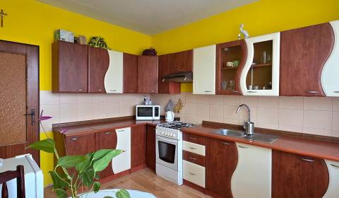 Rezervované, 3i, Tri Hôrky, 79m2 + loggia
