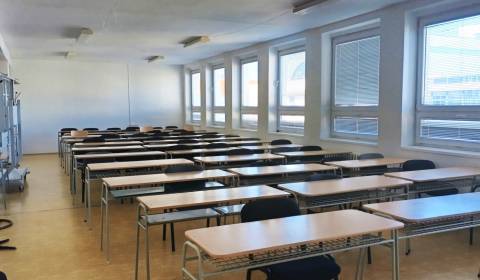 Kancelárske a obchodné priestory pri OC AUPARK