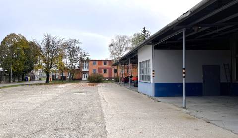 Priemyselný areál, Piešťany