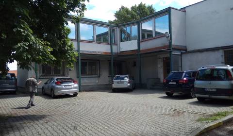 Administratívno-skladová budova Bratislava - Trnávka