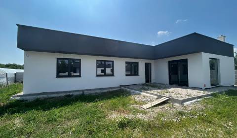 Na predaj: Novostavba rodinného domu v obci Žihárec