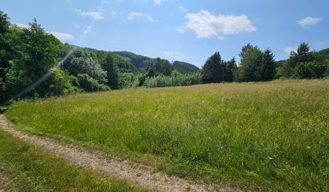 Stavebný pozemok 1828 m2 Zvolen obec Kalinka Detva na predaj