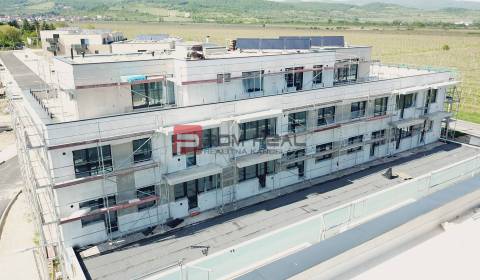 PREDAJ 2i byt, 43 m2, Prémiová novost. Zelené Nivy, Pezinok