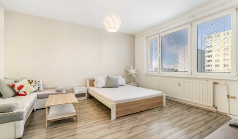 PRI ELEKTRIČKE - 1 izb. 36,20 m2 - oddelená kuchyňa - Osuského ul.