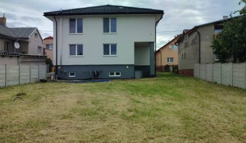 REZERVOVANÉ! RD- NOVOSTAVBA, POZEMOK 825 m2, NEZÁBUDOVA, SABINOV.