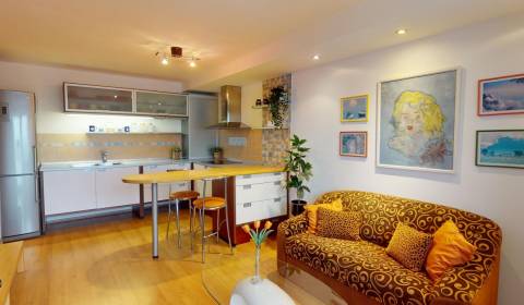 2 - izbový byt 62m2 | klimatizácia | 2 balkóny | Stará Turá