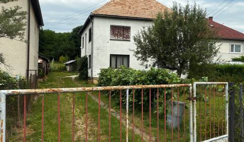 Dvojgeneračný rodinný dom Bzovík predaj