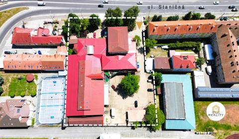 PREDAJ | Obchodný priestor FAMM | 1600 m² v centre kom. zóny Humenné