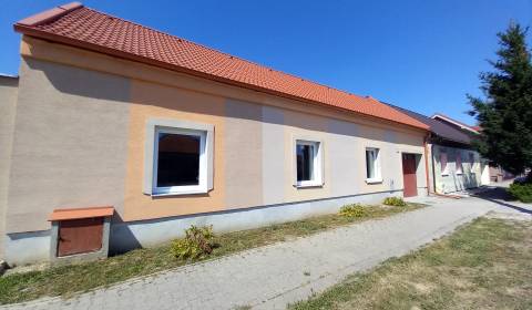 Na predaj zrekonštruovaný rodinný dom - Trakovice