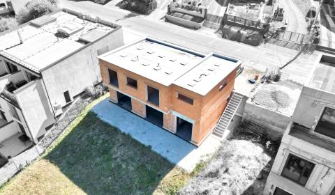 Predaj, Novostavba rodinného domu v Trnovom  (4kk)