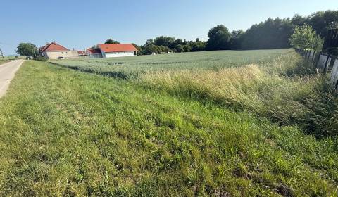 BOJNA - investičný pozemok na výstavbu RD, výborna lokalita