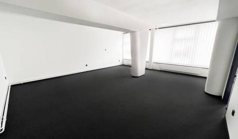Predaj obchodného priestoru so služobným bytom pri Račianskom Mýte