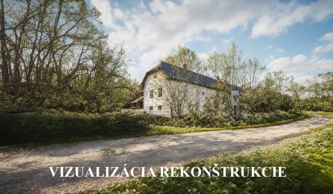 Pôvodný vidiecky dom v obci Veľký Lom v okrese Veľký Krtíš.