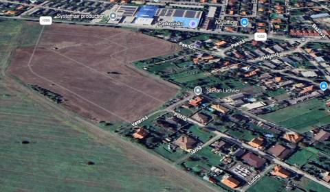 INVESTIČNÝ STAVEBNÝ POZEMOK V KALINKOVE, ROŽNÝ POZEMOK S VÝMEROU 410M2