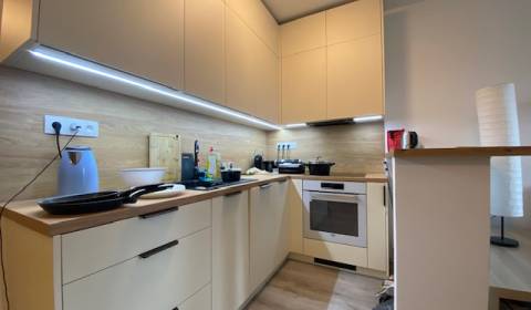 ,Predaj 3 izb. byt 64 m2,novostavba,Trnavská cesta,Ružinov,BAII