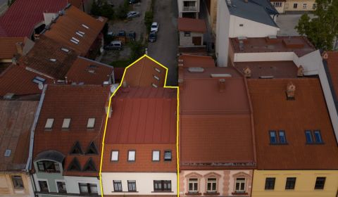 NA PREDAJ BUDOVA na ul. SLOVENSKÁ s prenajatými PRIESTORMI.  