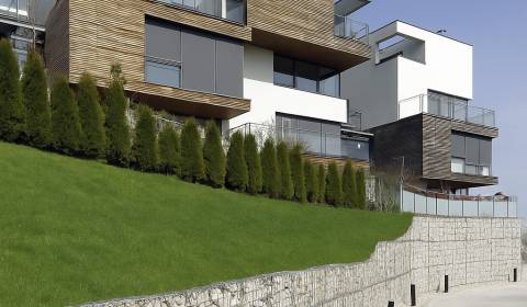 NA PREDAJ - KOLIBA 2-izbový byt s dvomi terasami a krásnym výhľadom