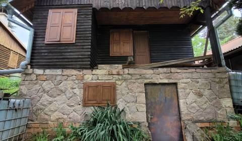 Chatka Fončorda so záhradou 391m2