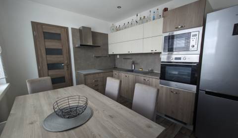 3-izbový byt na predaj, Vráble – sídl. Lúky, 84 m2