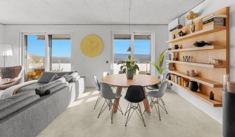 REZERVOVANÉ dizajnový 5i byt 140m2, 2x parking, terasa, Drotárska