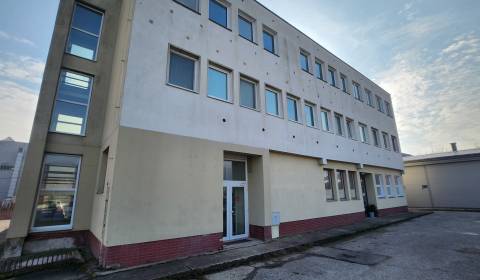 BUDOVA UBYTOVNE