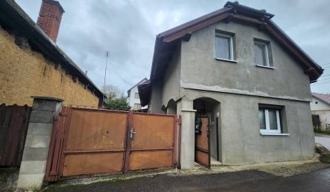 Rodinný dom - 6 izieb, Horná Súča