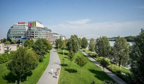 ,Predaj 3 izbový byt,100m2,Pribinova ulica,EUROVEA,Bratislava I