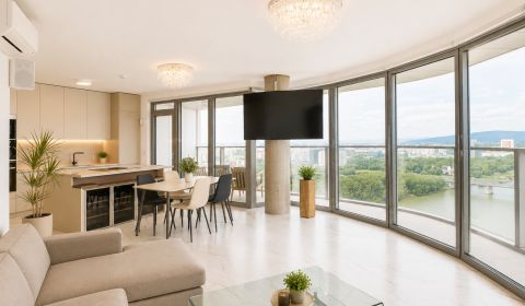 Prenájom luxusného 3 izbového bytu v objekte EUROVEA TOWER