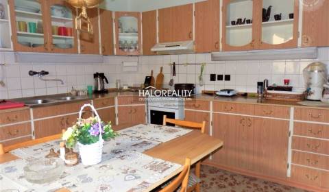 REZERVOVANÉ - Predaj, rodinný dom Trebatice