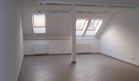 Kancelária na pešej zóne v Nitre