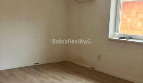 Rodinný dom vo Fiľakove na predaj!!  - pomôžeme Vám vybaviť úver