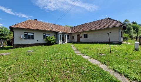 AstonReal: PREDANÉ - rodinný dom v obci Mníšek nad Hnilcom
