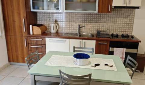 ☀NOVALJA (HR) - 2-izbový apartmán,45 m2 len 70m od mora!