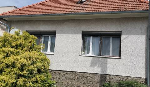 5 izbový rodinný dom Topoľčianky