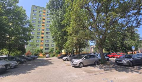 Predaj 3i byt, nepriechodné izby, Osuského ul., BA - Petržalka - Háje