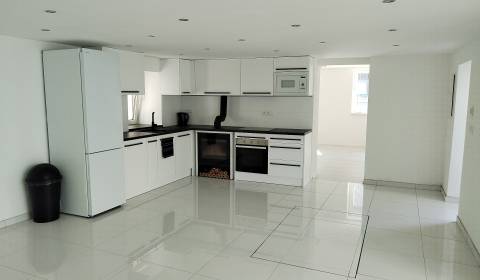 Predaj:2-izbový RODINNÝ DOM s pozemkom 173 m2, Turč. Kľačany