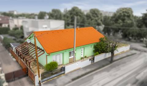 Nadčasové bývanie bez starostí o pozemok - BERNOLÁKOVO