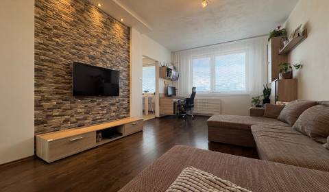 Na predaj: 3 izb.byt + BALKON, ŠPAJZA, KUMBAL, 2x PIVNICA